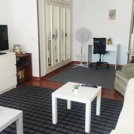 Διαμέρισμα Ordono Ii To 5min Cathedral Smart Tv
